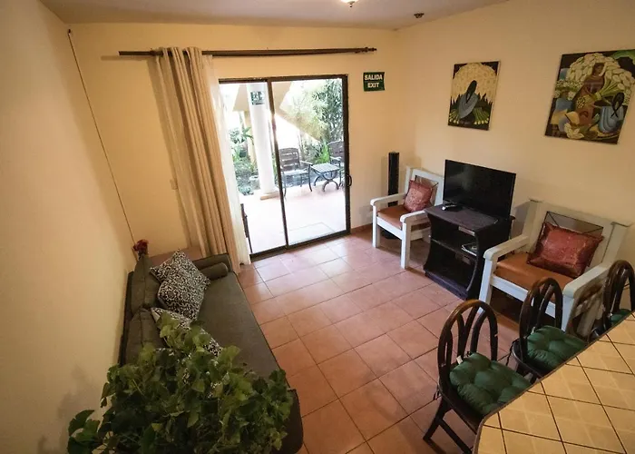 Anona Aparthotel 3*
