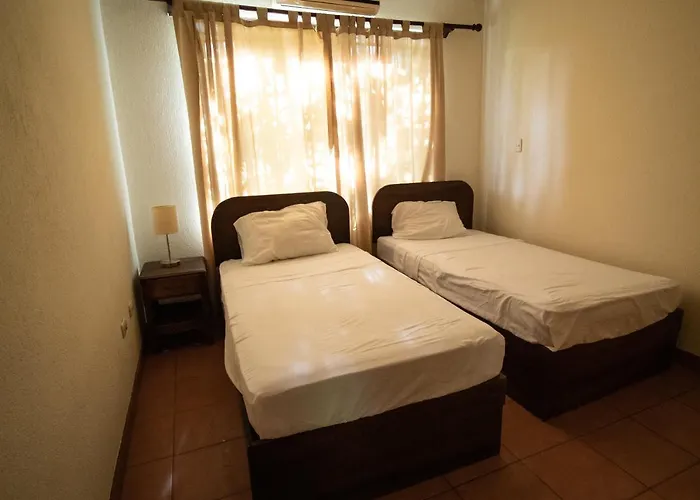 Aparthotel Anona 3*