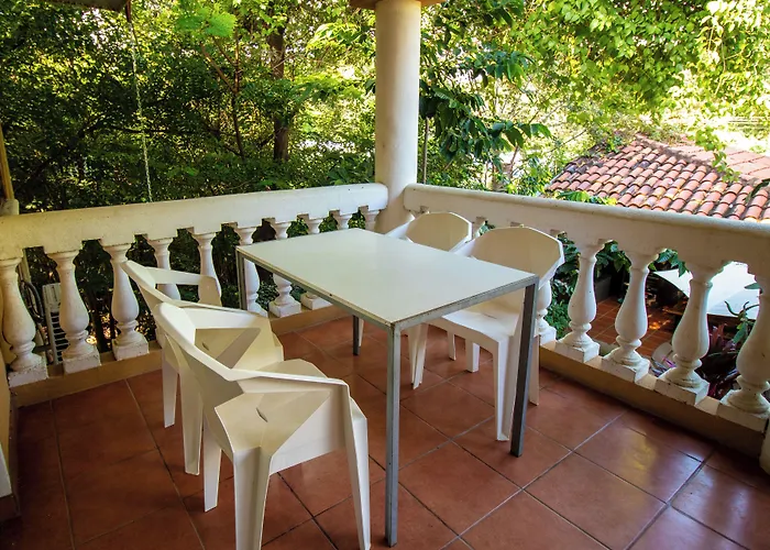 Anona Aparthotel 3*